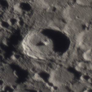 Tycho - Large rayed crater with impact melts