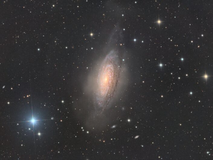 NGC 3521 - Telescope Live